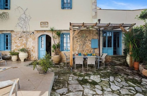 Plaka Villa | Epavlis Villa, Plaka