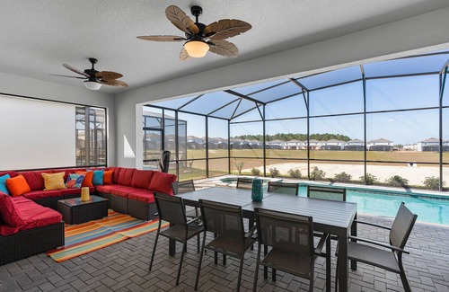 Davenport Villa | Epic 8BR Villa w/Free Arcade, Theater, Pool & Spa!
