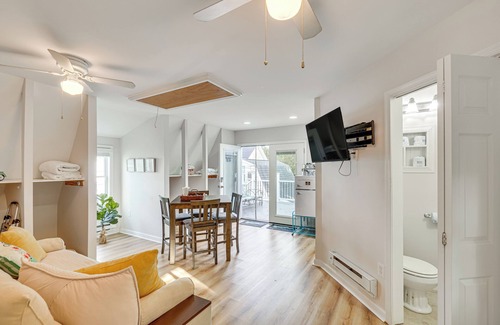 Brunswick Apartment | Epic Brunswick Apartment with Deck!