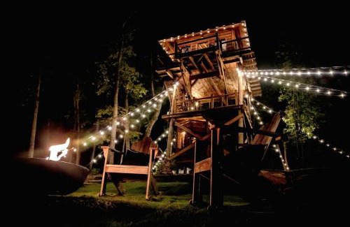 Ringgold House | Epic Lookout Tree House Tower Overlooking the Breathtaking North Georgia Appalachian Mountains, Ringgold