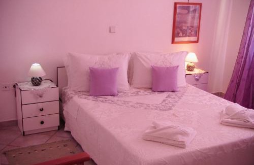 Vathy Apartment | Epicharis Studios
