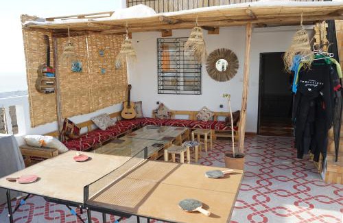 Cite Charaf Hostel | Epicswellhouse