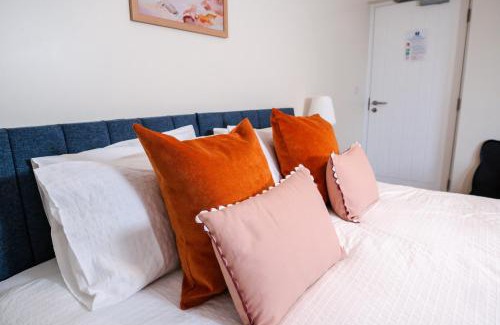 Truro House | Epiphany House