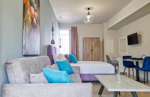 Platanitis Apartment | Epipleon Luxury Suites -104- Δωμάτιο 35τμ με βεράντα 35τμ μπροστά στη θάλασσα