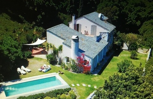 Brando House | EPOUSTOUFLANTE SEA VIEW BREATHTAKING SEA VIEW8 people.9e pers possible