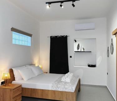 Ermoupoli Apartment | Epsilon Premium Studios