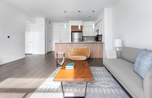 Campbell Apartment | Equipped Campbell 1BR w/ Pool, Parking, walk to Groceries, by Blueground
