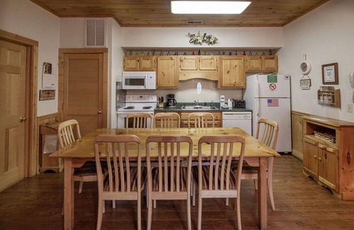 Pigeon Forge Cabin | ER202 - Now and Forever Great location! - Close to town!