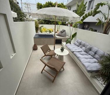 Georgioupolis Apartment | Erasmia Beachside Suites