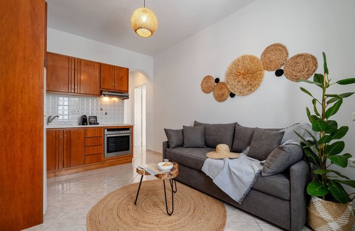 Agios Prokopios House | Erato Inn