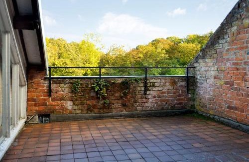 Overton-on-dee House | Erbistock Mill