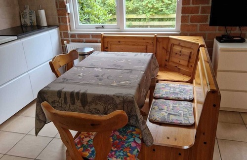 Egmond aan den Hoef House | erholsames Ferienhaus "Sunny's Place" mit Sonnenterrasse und kleinem Garten