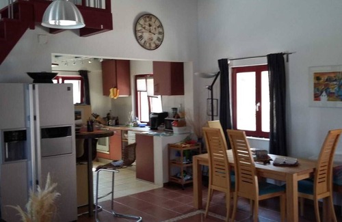 Aetos House | Erholung pur mit Traumhafter Aussicht Direkt vom Pool aus