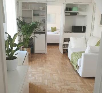 Rione IV Campo Marzio Apartment | Erida 2 Apartment Spanish Steps