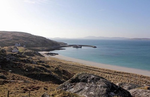 Eriskay Apartment | Eriskay Views Cottage