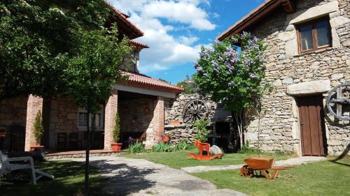 Navarredonda de Gredos House | Ermita de Gredos