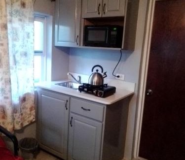 Nassau Apartment | Errol and Nancy's Place