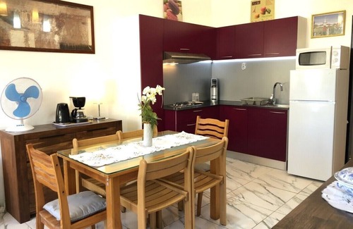 Papeete Apartment | Ery apartment - Papeete downtown - 2 bedrooms - A/C - WiFi - 6 pers