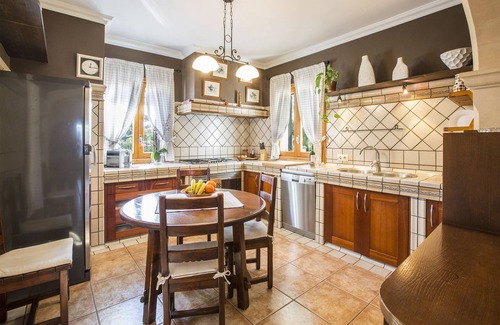 Felanitx Villa | ES CAMP FRED - beautiful villa with spectacular private pool and impressive garden. Free