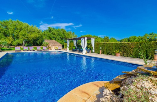Felanitx Villa | ES CAMP FRED - beautiful villa with spectacular private pool and impressive garden. Free