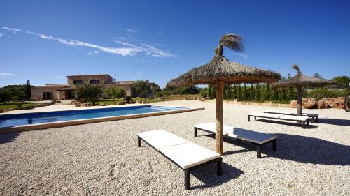 Es Llombards Villa | Es Garrover