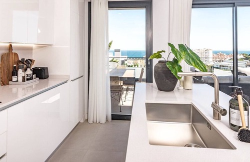 Estepona Apartment | LME14.4A Spacious & luxury family home