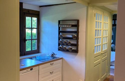 Saint-Pierre-de-Cormeilles Cottage | Escape to Enchanting Normandy: A 16th-century Charmer Awaits in the Pays D'auge