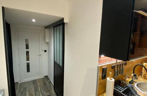 Gonesse Apartment | Escale Studio 21m Aéroport CDG Parc expo Astérix