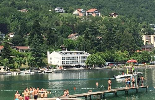 Le Bourget-du-Lac Apartment | Escapade au bord du lac du Bourget