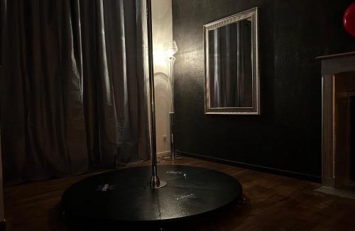 Ploermel House | Escapade Coquine