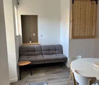 Villiers-le-Sec Apartment | Escapade en Baiocensis