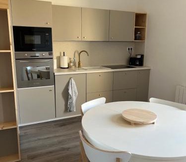 Villiers-le-Sec Apartment | Escapade en Baiocensis