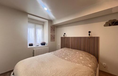 Laval Apartment | ESCAPADE Sereine - Studio Balnéo à Laval