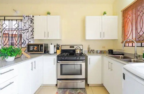 Caribbean Estates House | Escape at the Phoenix