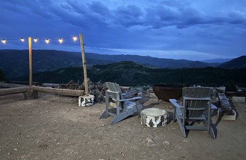 Huntsville House | Escape the city and enjoy mountain fires