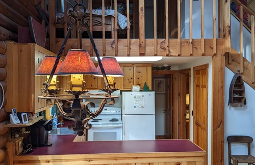 Banner Elk Cabin | Escape the rest of the world into your own private wilderness.