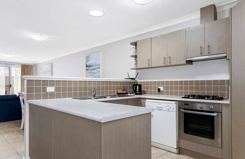 Broadwater Villa | Escape to 28 at Cape View