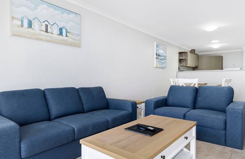 Broadwater Villa | Escape to 28 at Cape View