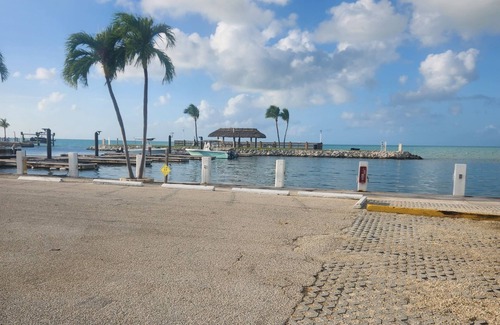 Layton Cottage | Escape to a Charming 2-Bedroom Cottage in Long Key – Your Perfect Getaway!