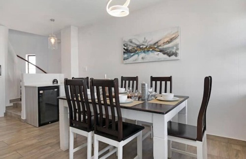 Selection Beach Condo | Escape to a Coastal Oasis