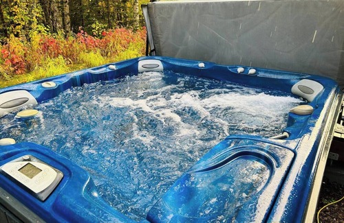 Fishhook House | Escape to a cozy Alaskan retreat near Hatcher Pass