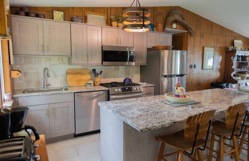 Lake Township Cottage | Escape to BEAUTIFUL Northern Michigan! Aug 24-Aug 30th open 10% off.