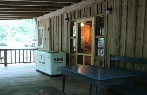 Tyro Cabin | Escape to Campbell's Creek