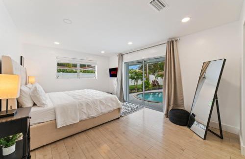 Imperial Point Villa | Escape to Luxury - Villa with BBQ and Private Pool