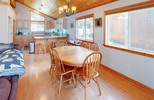 Truckee House | Escape to Mountain Comfort in the Heart of Truckee, CA