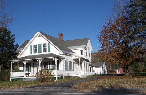 Franconia House | Escape to Mountain Crisp Air and Fall Explosion of Color! Book Early! Pets ok