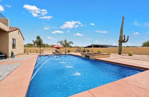 Laredo Ranch House | Escape to our peaceful Rancho retreat—a spacious 3,200 sq ft large property.