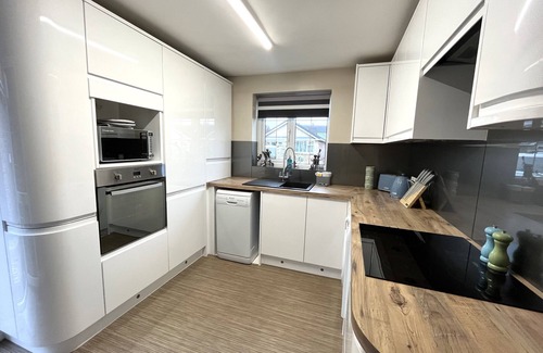 Wakefield House | Escape to our tranquil 3-bedroom bungalow in Wakefield, Entire home.