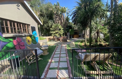 Greater Johannesburg Metropolitan Area House | Escape to Paradise. Your Tranquil Oasis Getaway to Relax & Recharge Awaits You!