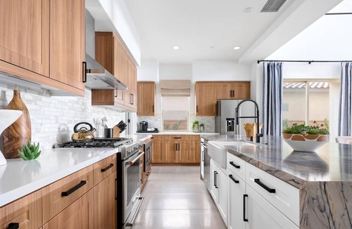 La Quinta House | Escape to Paradise in New PGA West Villa w/pool!